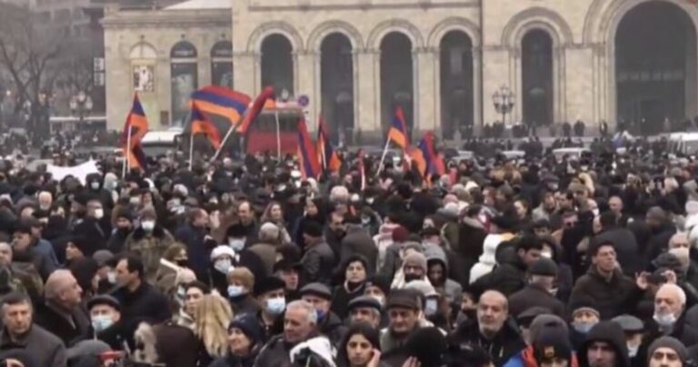 Никчемная и беззубая оппозиция Армении. На деле мычание ягнят не страшнее их молчания, Никола этим не испугать