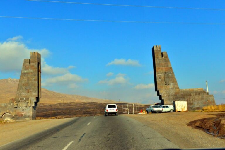 Построенная всеармянскими усилиями трасса Горис-Степанакерт скоро закроется